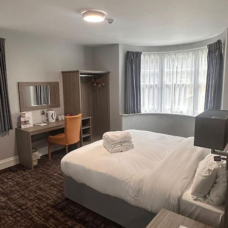 St Andrews Town Hotel Дройтуич Экстерьер фото
