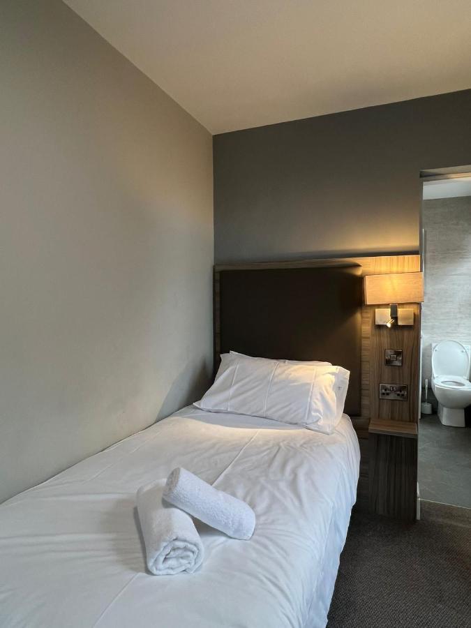St Andrews Town Hotel Дройтуич Экстерьер фото